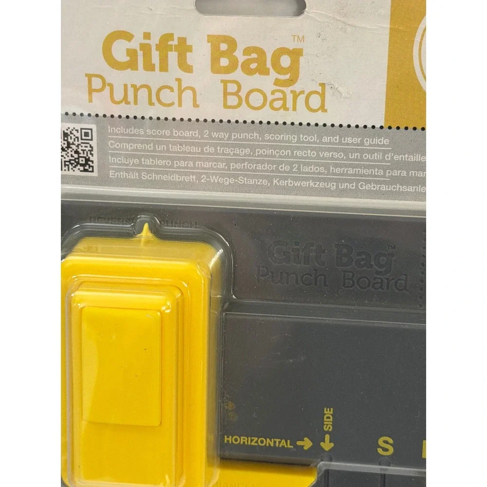 We R Memory Keepers Gift Bag Punch Board DIY Paper Craft Tool New 71333-3